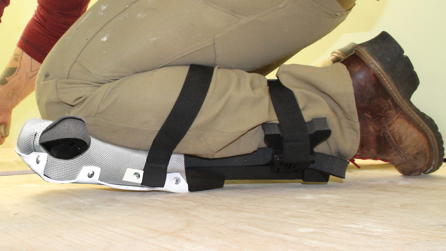 Why Use Knee Pads While Installing Floor Tile?