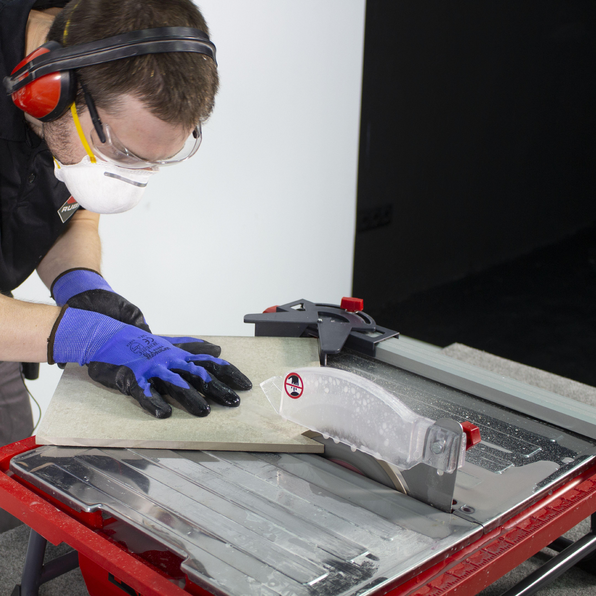 RUBI ND-7 IN READY 7" Portable Wet Tile Saw