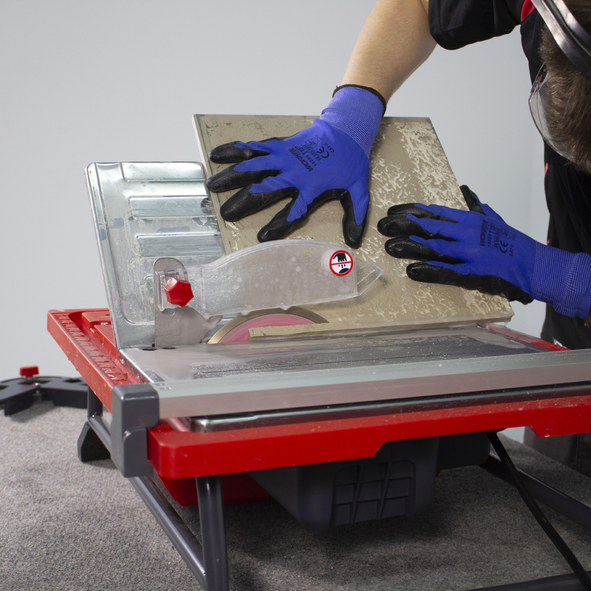 RUBI ND-7 IN READY 7" Portable Wet Tile Saw