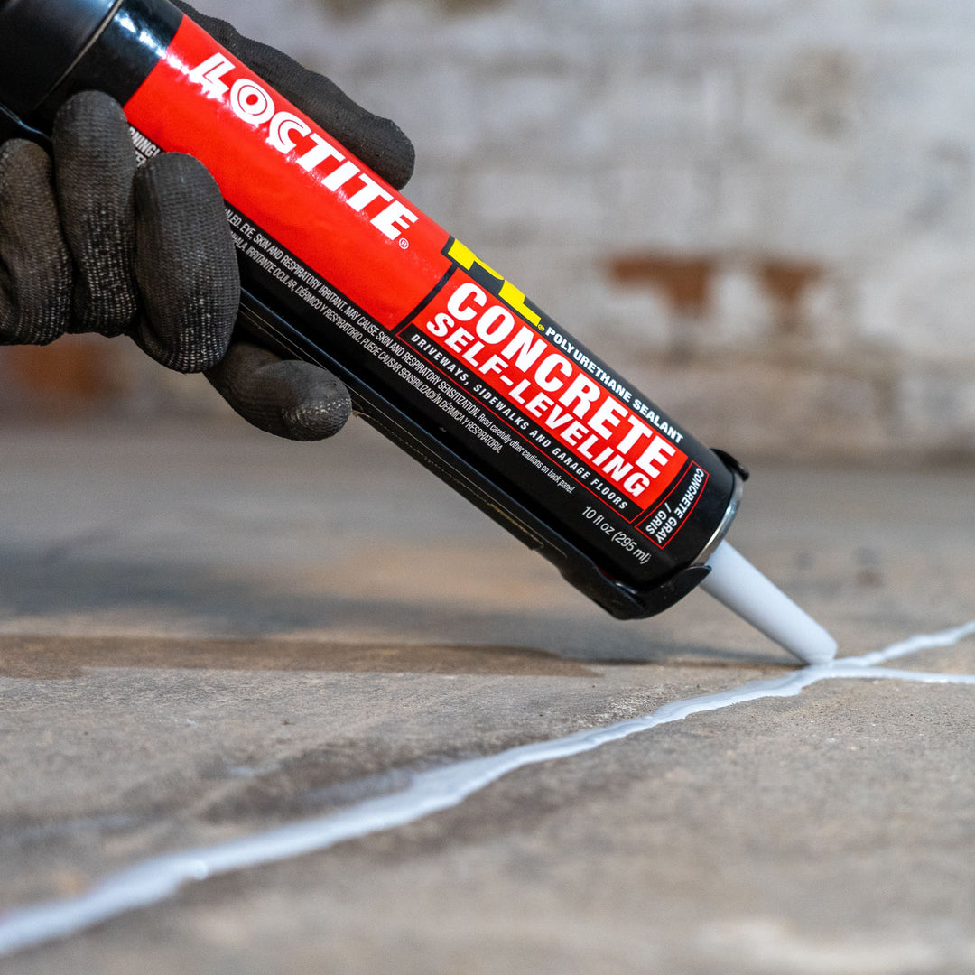 Loctite PL Concrete Self-Leveling Polyurethane Sealant