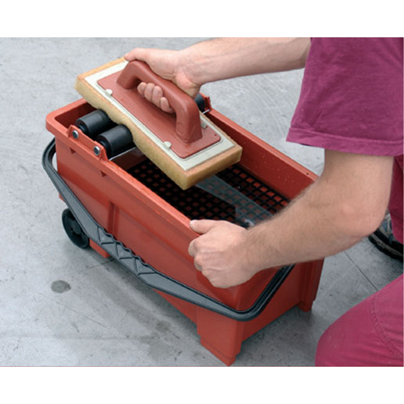 Raimondi Skipper Grout Wash Bucket with Sponge