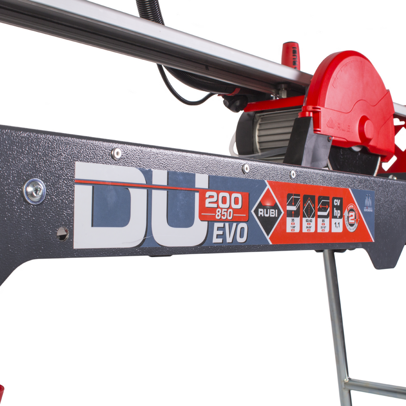 RUBI DU-200 EVO 850 Wet Tile Saw Close-up